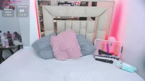 melody online show from September 15, 5:40 am