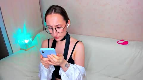 Kaylie online show from November 20, 6:29 pm