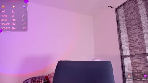    online show from October 3, 12:13 pm