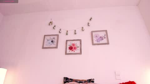    online show from April 18, 12:09 pm