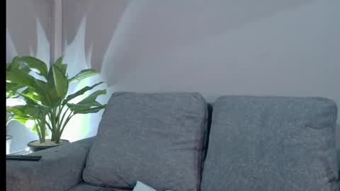 Maelly online show from April 16, 8:31 pm