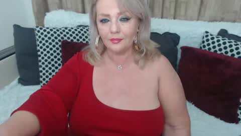 melyssamilfxxx online show from January 11, 4:57 pm