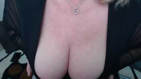 melyssamilfxxx online show from February 18, 4:19 am