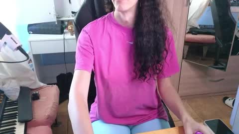 Snapshot of memisecrets chatting on June 6, 5:17 pm Megumi Aina online show from June 6, 5:17 pm