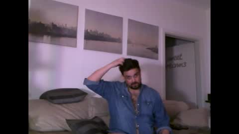 Dennis2Menace online show from February 28, 4:57 am