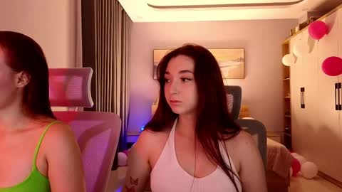 Snapshot of mencialo chatting on May 16, 1:43 pm Mencialo online show from May 16, 1:43 pm