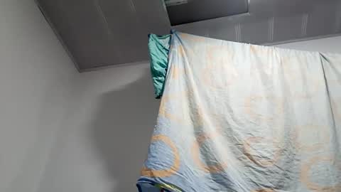 mendezcarlow98 online show from April 2, 12:19 am