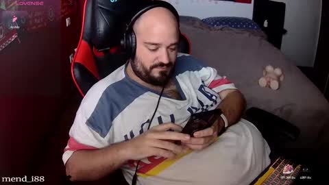 menditeta online show from October 26, 9:53 pm