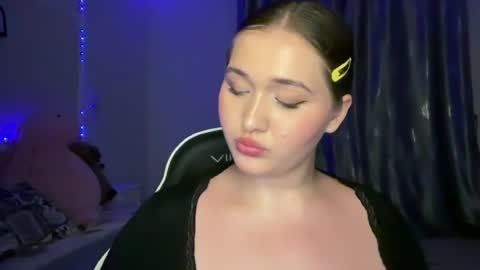 Kitten online show from July 15, 10:26 pm
