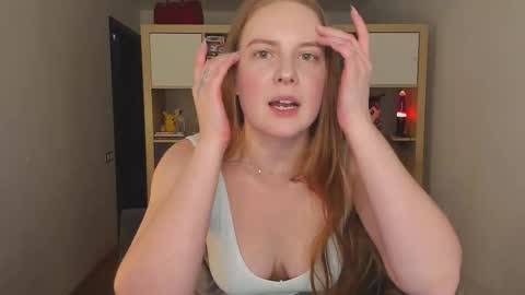 Flora  Next stream November 17th at 6  GMT online show from November 19, 1:55 pm