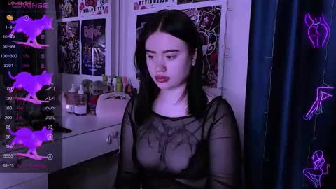 meow marie online show from December 18, 10:49 pm