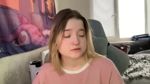 meowme online show from January 2, 7:01 am