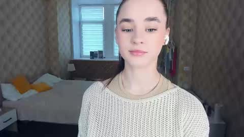 Julie online show from October 28, 9:24 am