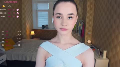 Julie online show from October 31, 12:06 pm