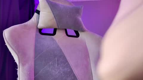 Mia online show from March 30, 4:13 am