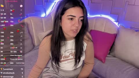 Snapshot of meraki_fraise chatting on January 1, 9:31 pm online show from January 1, 9:31 pm