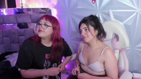 Snapshot of meraki_fraise chatting on January 12, 1:11 am online show from January 12, 1:11 am