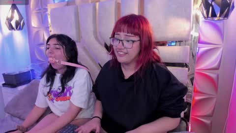 Snapshot of meraki_fraise chatting on January 19, 10:17 pm online show from January 19, 10:17 pm