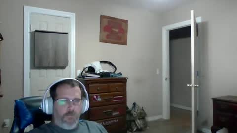 Snapshot of mercer1977 chatting on September 27, 9:58 am mercer1977 online show from September 27, 9:58 am