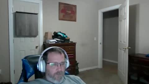 Snapshot of mercer1977 chatting on May 31, 4:14 pm mercer1977 online show from May 31, 4:14 pm