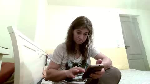 Snapshot of merciylove chatting on December 21, 11:22 am Miss Helena online show from December 21, 11:22 am