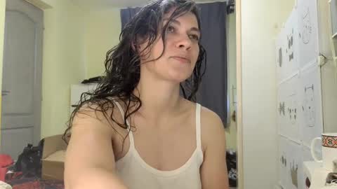 Snapshot of merciylove chatting on April 9, 2:55 pm Miss Helena online show from April 9, 2:55 pm