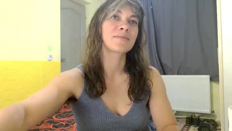 Snapshot of merciylove chatting on April 30, 1:17 pm Miss Helena online show from April 30, 1:17 pm