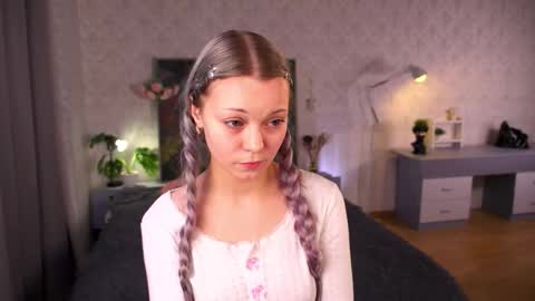 Snapshot of mercy_assclass chatting on December 3, 1:42 pm Stacy online show from December 3, 1:42 pm