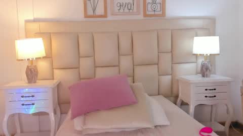   online show from March 1, 6:35 am