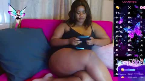 Snapshot of mereleona chatting on February 17, 3:36 am Mereleona online show from February 17, 3:36 am