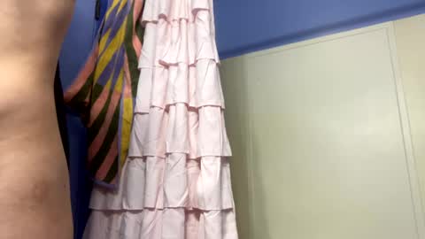 gurlnips online show from December 10, 1:43 am