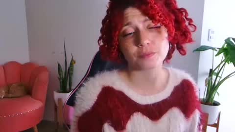 Snapshot of merida__freckles chatting on July 4, 6:25 pm Miss Freckles online show from July 4, 6:25 pm