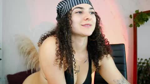 Merida Bell online show from November 20, 10:09 pm