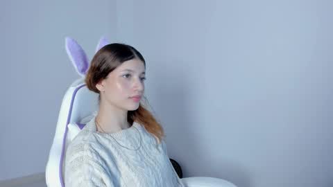 meridacute_ online show from December 19, 11:12 pm