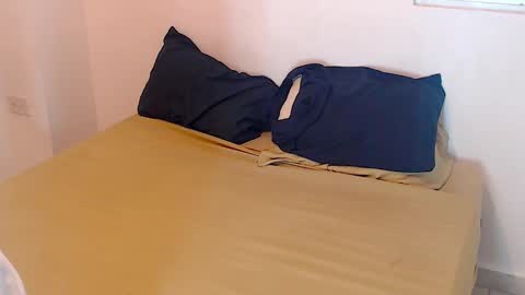 Snapshot of meridandwither chatting on February 12, 10:03 am MeridandWither online show from February 12, 10:03 am