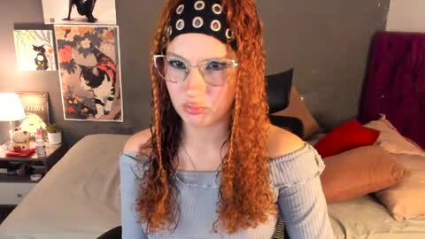 laura 3 i am independent model online show from March 22, 2:37 am