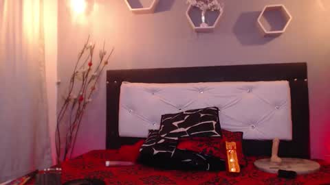 Snapshot of meriiiidaa chatting on September 24, 3:10 am meriiiidaa online show from September 24, 3:10 am