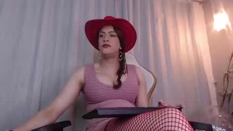 Snapshot of meriiiidaa chatting on October 18, 3:53 am meriiiidaa online show from October 18, 3:53 am