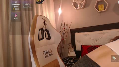 Snapshot of meriiiidaa chatting on November 12, 3:18 am meriiiidaa online show from November 12, 3:18 am