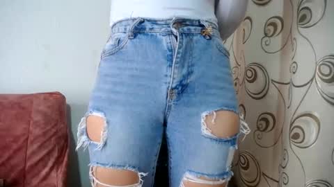 Merlina online show from December 10, 4:38 pm