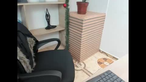 Merlina online show from January 5, 6:00 pm