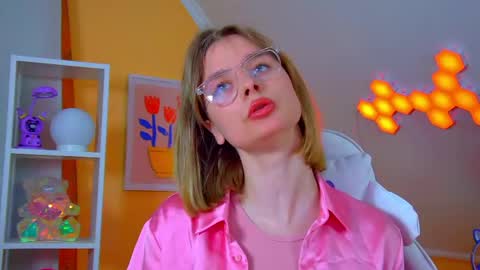 Merlin online show from April 22, 6:42 pm