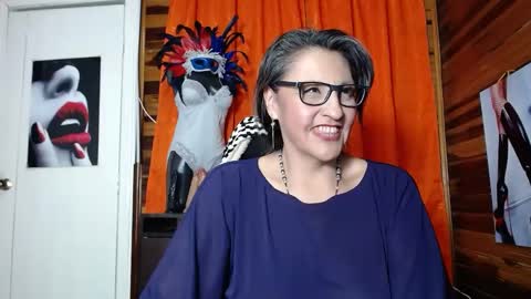 Snapshot of merlyna_goldens chatting on February 1, 9:21 am My next birthday is December 11th. online show from February 1, 9:21 am