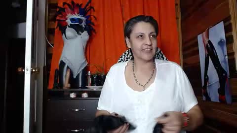 Snapshot of merlyna_goldens chatting on February 2, 2:59 am My next birthday is December 11th. online show from February 2, 2:59 am