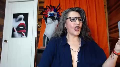 Snapshot of merlyna_goldens chatting on February 13, 2:12 am My next birthday is December 11th. online show from February 13, 2:12 am