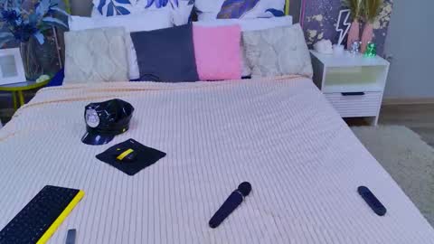 Snapshot of mery_mey69 chatting on October 6, 3:09 pm mery_mey69 online show from October 6, 3:09 pm