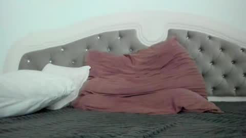 Mary online show from December 2, 9:56 am