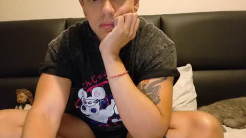 mesmerisedear online show from June 25, 3:28 am