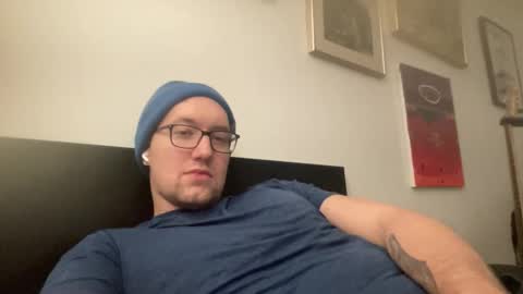 metallica92786 online show from March 2, 4:25 am