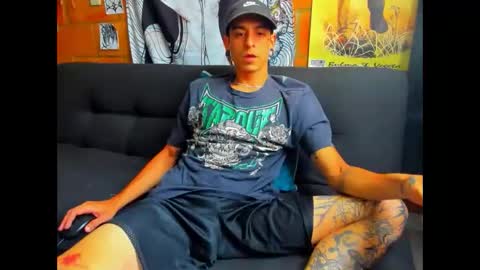 Snapshot of methodicxxx chatting on January 4, 7:44 pm xxxxxxxxxmethodicxxxxxxxxx online show from January 4, 7:44 pm